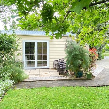 Glascroft Gardens - Bed & Breakfast Patea Exterior foto